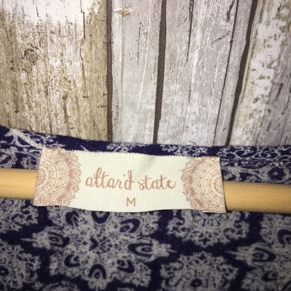 Altar’d State Blue Floral Blouse - Picture 4 of 4